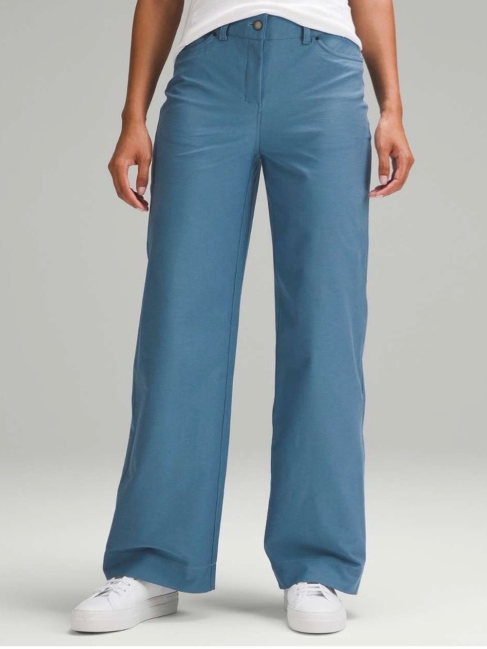 Lululemon City Sleek 5 pocket high rise Women’s Wide-Leg Pants in utility blue